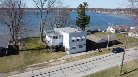 3379 Cr 210, Knox, IN 46534
