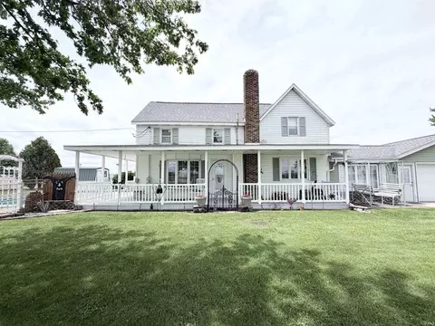 Exterior - 8902 S 900 E Rd, Walkerton, IN 46574 photo 15 of 15