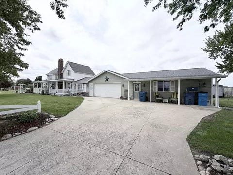Exterior - 8902 S 900 E Rd, Walkerton, IN 46574 photo 7 of 15