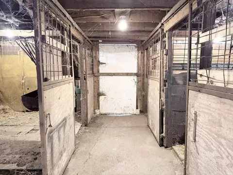 Entry Way - 8902 S 900 E Rd, Walkerton, IN 46574 photo 1 of 2