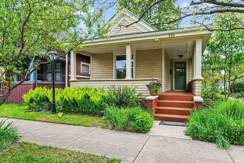 924 California Ave, South Bend, IN 46616