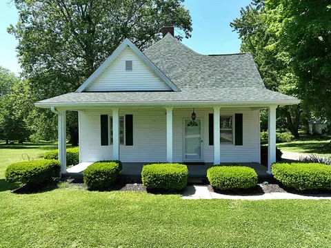 1725 Bedford Rd, Washington, IN 47501