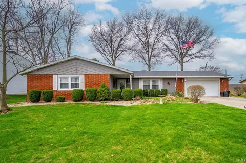 401 Meadow Ln, Hartford City, IN 47348