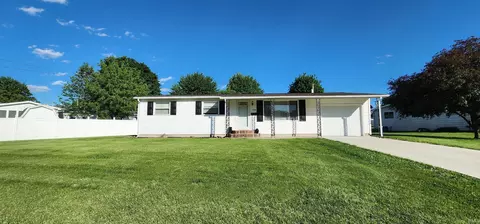 1204 NE 2nd St, Washington, IN 47501