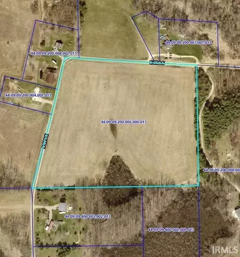 875 E, Wolcottville, IN 46795