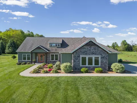 8337 Shepardson Creek Dr, Lafayette, IN 47905