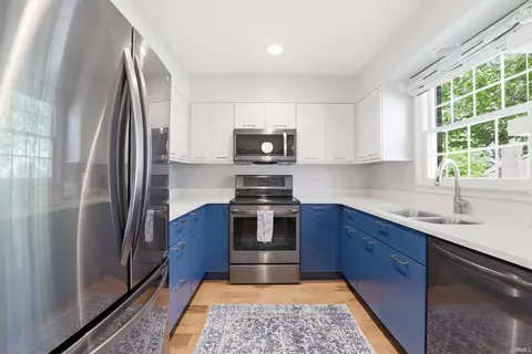 Kitchen - 2617 E Windermere Woods Dr, Bloomington, IN 47401 photo 1 of 2