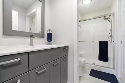 Bath - 2617 E Windermere Woods Dr, Bloomington, IN 47401 photo 1 of 4
