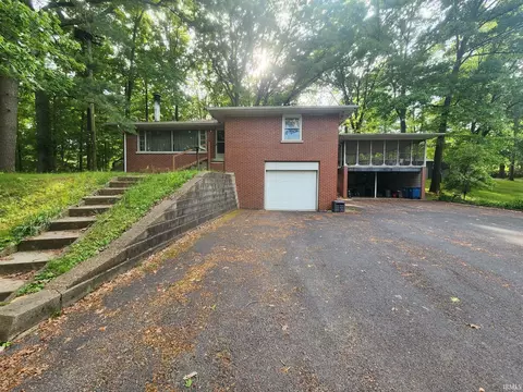 11220 Darmstadt Rd, Evansville, IN 47725