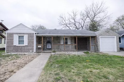 3021 Columbus Ave, Anderson, IN 46016