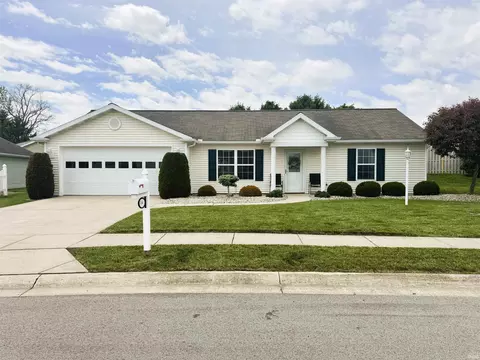 14 Cobblestone Blvd, Gas City, IN 46933