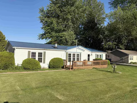 6079 N Lake Road 67 East Rd, Monticello, IN 47960