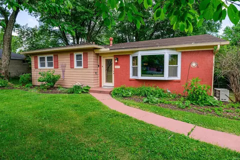 615 N Staats Dr, Bloomington, IN 47408