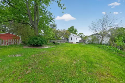 Exterior - 1219 E Highway 330 Hwy, Griffith, IN 46319 photo 6 of 6