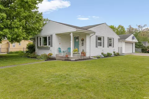 1635 Crestwood Blvd, South Bend, IN 46635