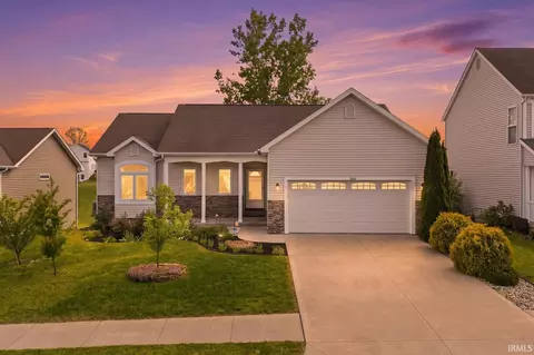2616 Pine Cone Ln, Warsaw, IN 46582