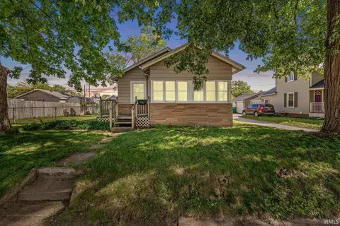 1731 Homewood Ave, Mishawaka, IN 46544