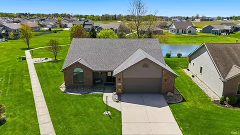 1503 Classic Lake Cv, Huntertown, IN 46748