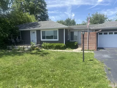 46 E 150 S St, Princeton, IN 47670