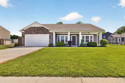 4450 N Hull Dr, Bloomington, IN 47404