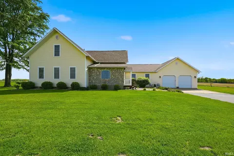 8294 S County Farm Rd, Claypool, IN 46510