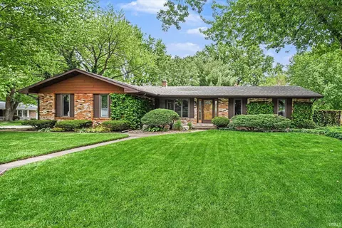 702 Lexington Dr, Goshen, IN 46526