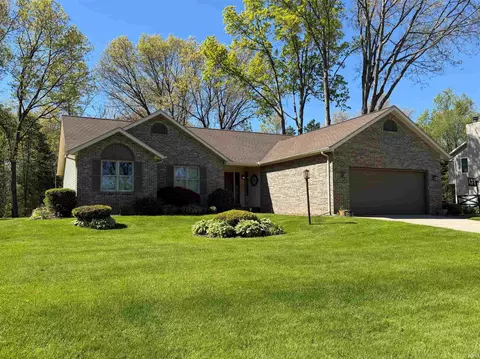 30084 Cobus Lake Dr, Elkhart, IN 46514