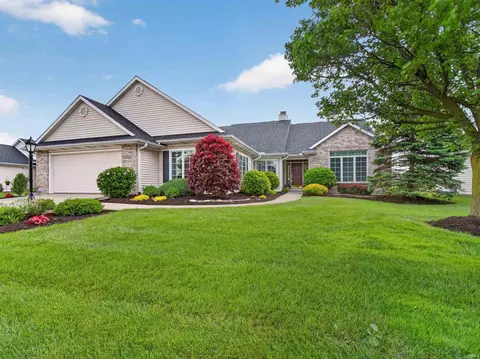7124 Brackenwood Ct, Fort Wayne, IN 46835