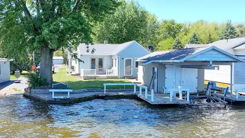 808 Terrace Bay Ct, Monticello, IN 47960