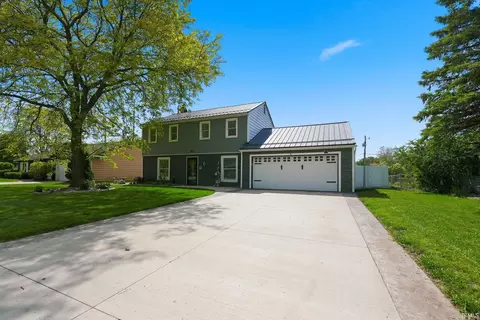 6609 Salge Dr, Fort Wayne, IN 46835