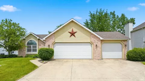 1808 Wisteria Pl, Fort Wayne, IN 46818
