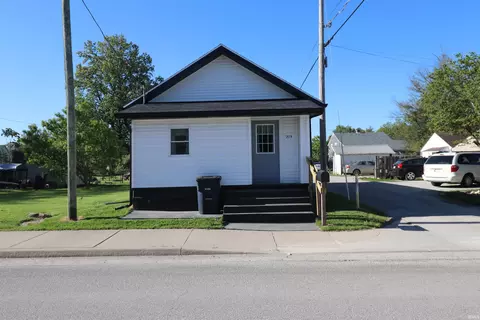 309 W Kyger St, Frankfort, IN 46041