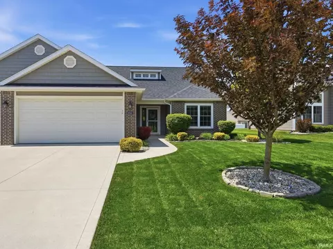 2113 Meadowsweet Pkwy, Fort Wayne, IN 46808