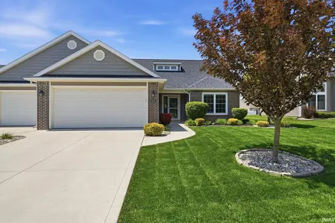 2113 Meadowsweet Pkwy, Fort Wayne, IN 46808