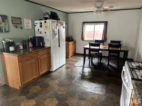 Kitchen - 412 E 5th St, Peru, IN 46970 photo 2 of 4