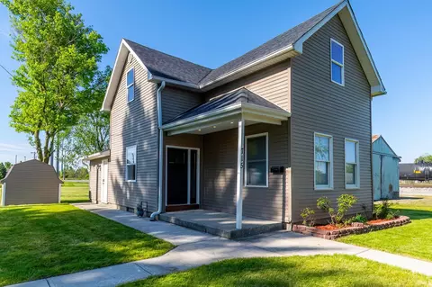 715 St Marys St, Decatur, IN 46733