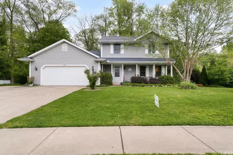 33671 Woodmont Ridge Dr, New Carlisle, IN 46552