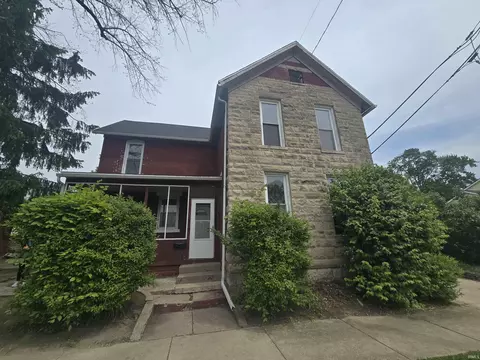 713 Harmar St, Fort Wayne, IN 46803