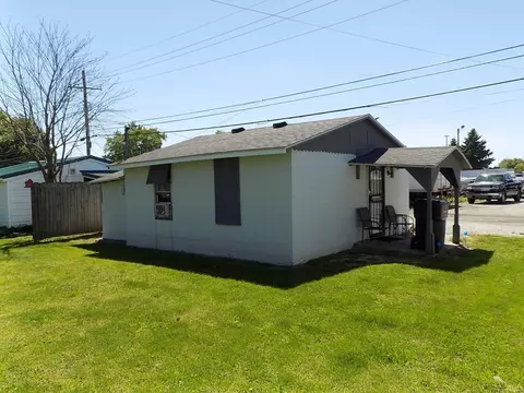 2011 N Lindsay St, Kokomo, IN 46901