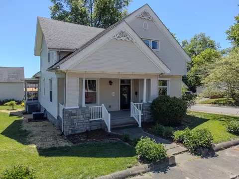 224 S First St, Boonville, IN 47601