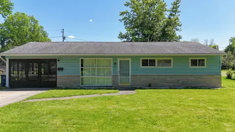 215 W Swayzee St, Marion, IN 46952