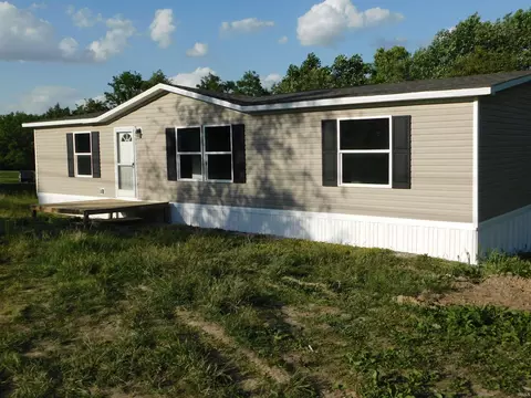 6356 Scotch Pine Rd, Cannelton, IN 47520