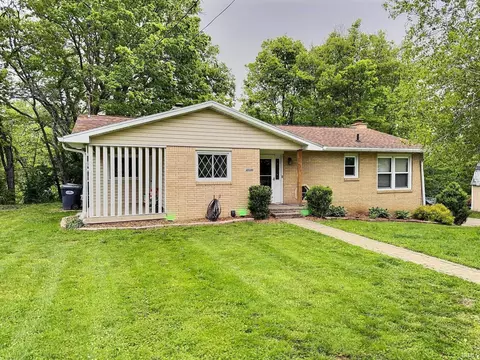 10520 W Sr 32, Yorktown, IN 47396