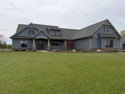 9344 Garman Rd, Leo, IN 46765