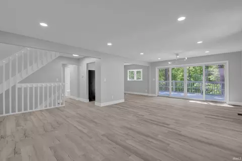 Living - 7380 E Salt Creek Dr, Bloomington, IN 47401 photo 1 of 2