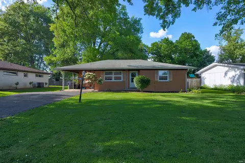 6612 E Oak St, Evansville, IN 47715