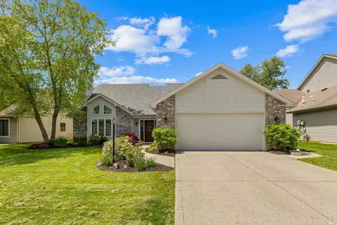 10833 Mill Lake Cv, Fort Wayne, IN 46845