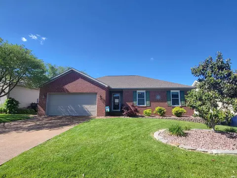 4620 Crowne Ridge Ct, Evansville, IN 47725
