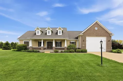 4055 Snaffle Bit Rd, Lebanon, IN 46052