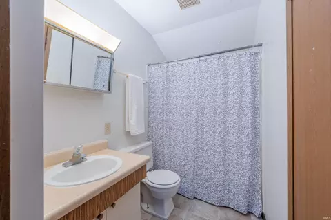 Bath - 598 E Graham Pl, Bloomington, IN 47401 photo 2 of 2